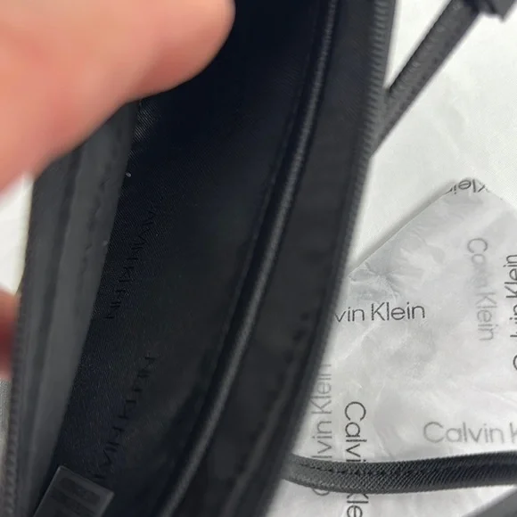 Calvin Klein Black Leather Wallet Bag Pouch Wristlet 7"x4" NWOT - Picture 3 of 3